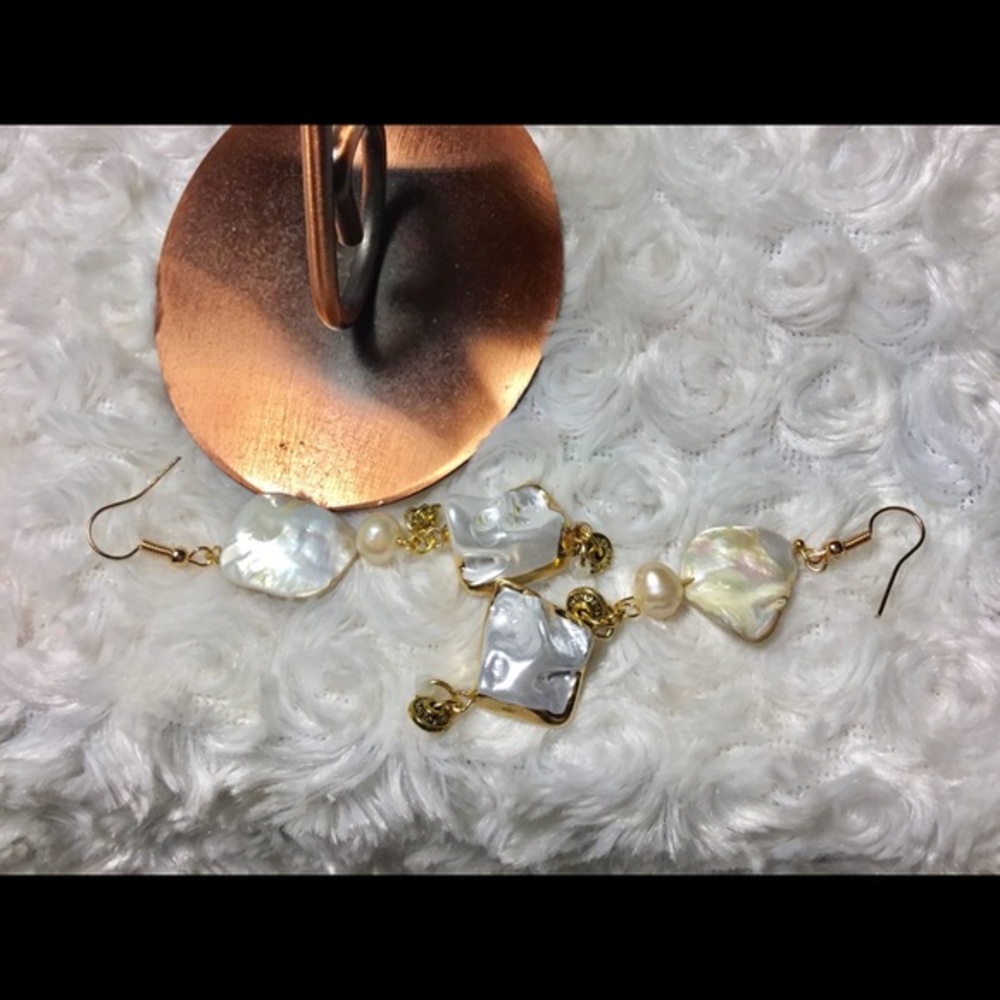 White Pearl Pendant Dangle Earrings